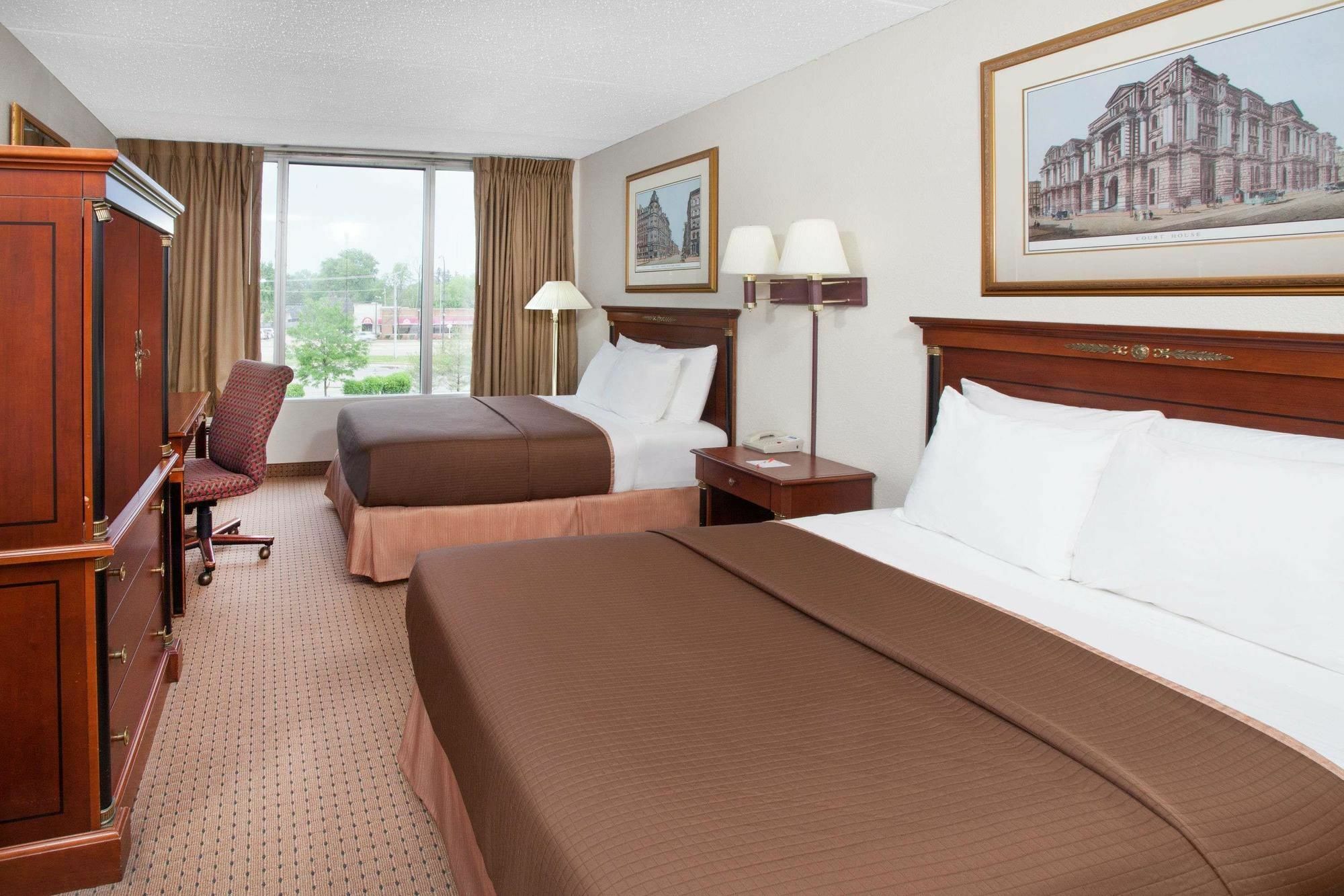 Baymont By Wyndham - Chicago - Addison - O'Hare Hotel Eksteriør billede