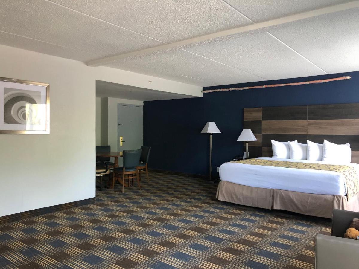 Baymont By Wyndham - Chicago - Addison - O'Hare Hotel Eksteriør billede
