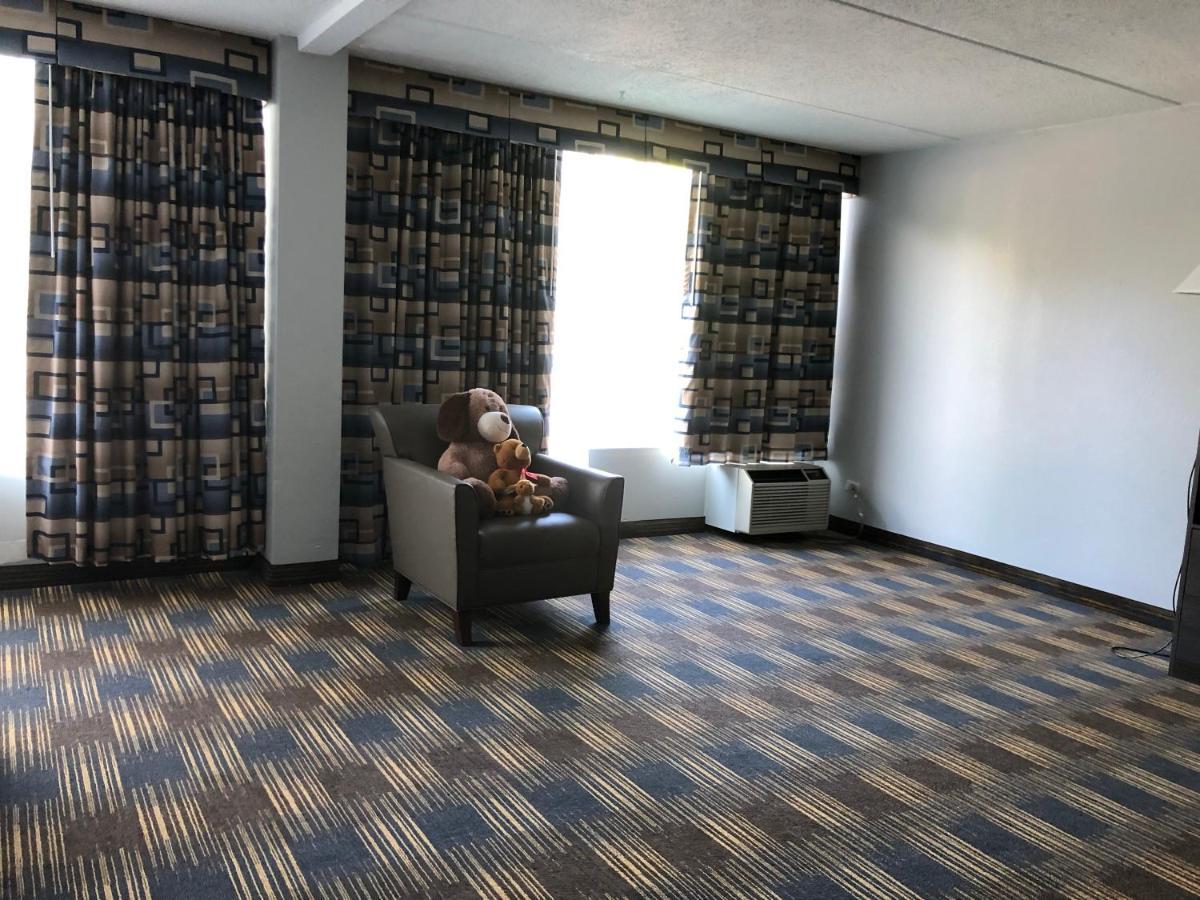 Baymont By Wyndham - Chicago - Addison - O'Hare Hotel Eksteriør billede